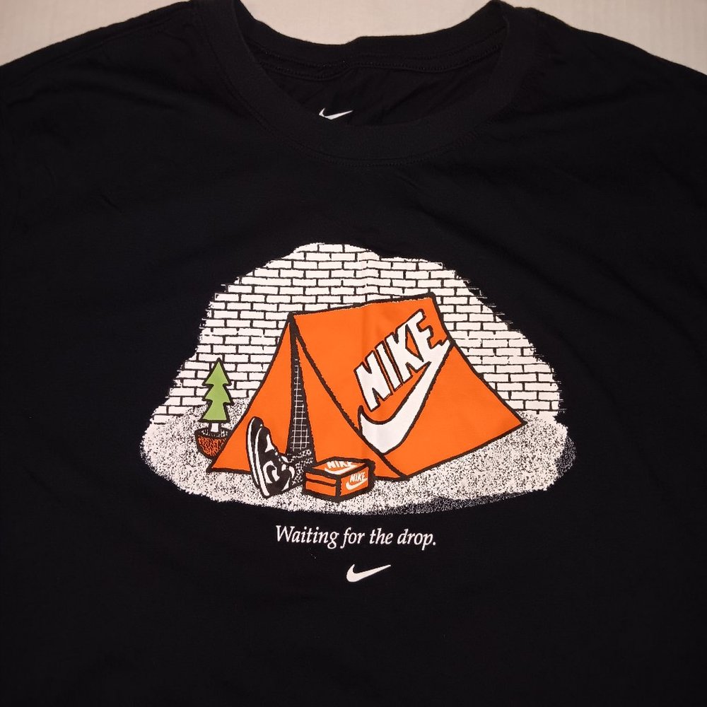 Nike Black Graphic Men's Shirt
